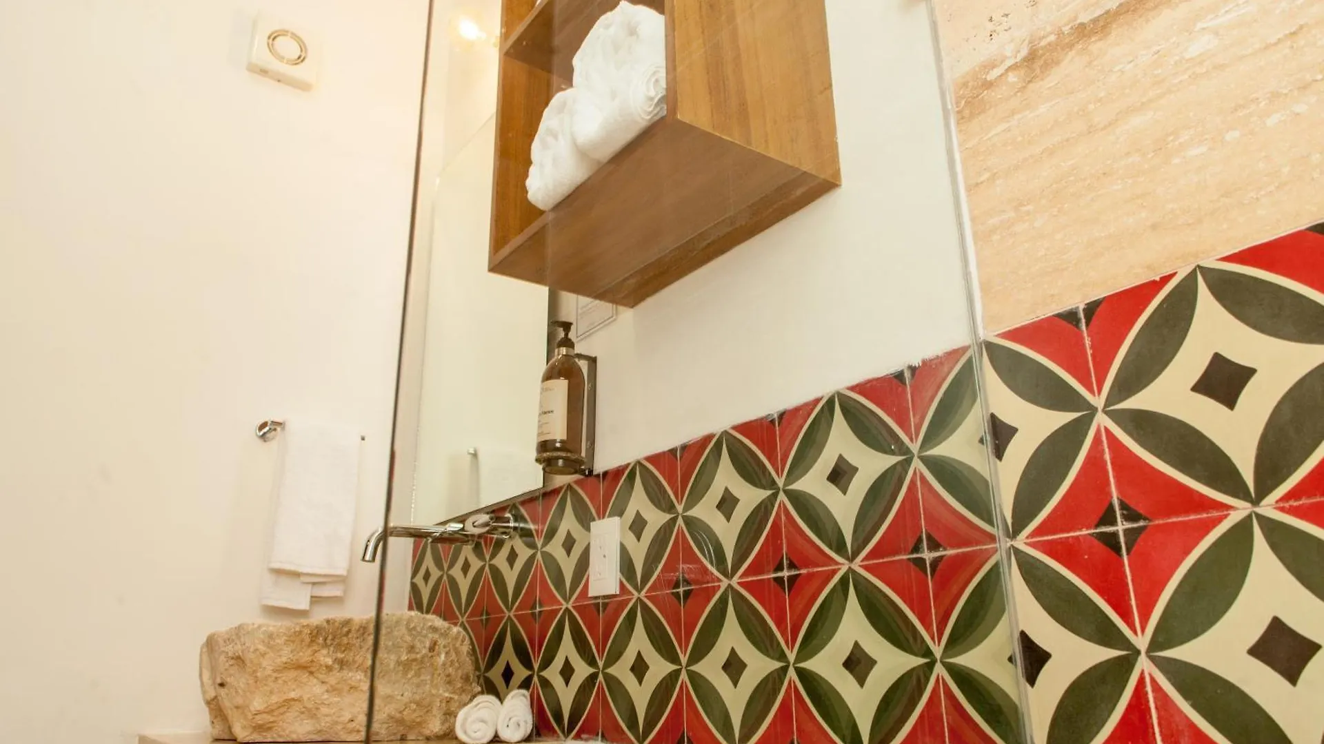 ***  Latino Hotel Boutique Tulum Mexico